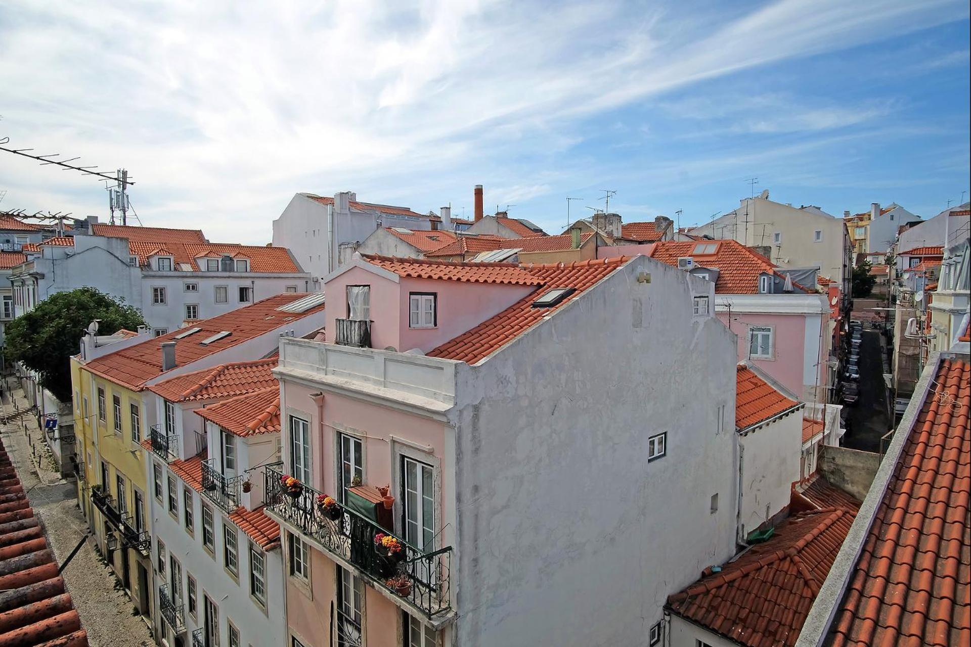 Bh4d With View Heart Of Bairro Alto * Bright 4d * 3+1 Br Apartment