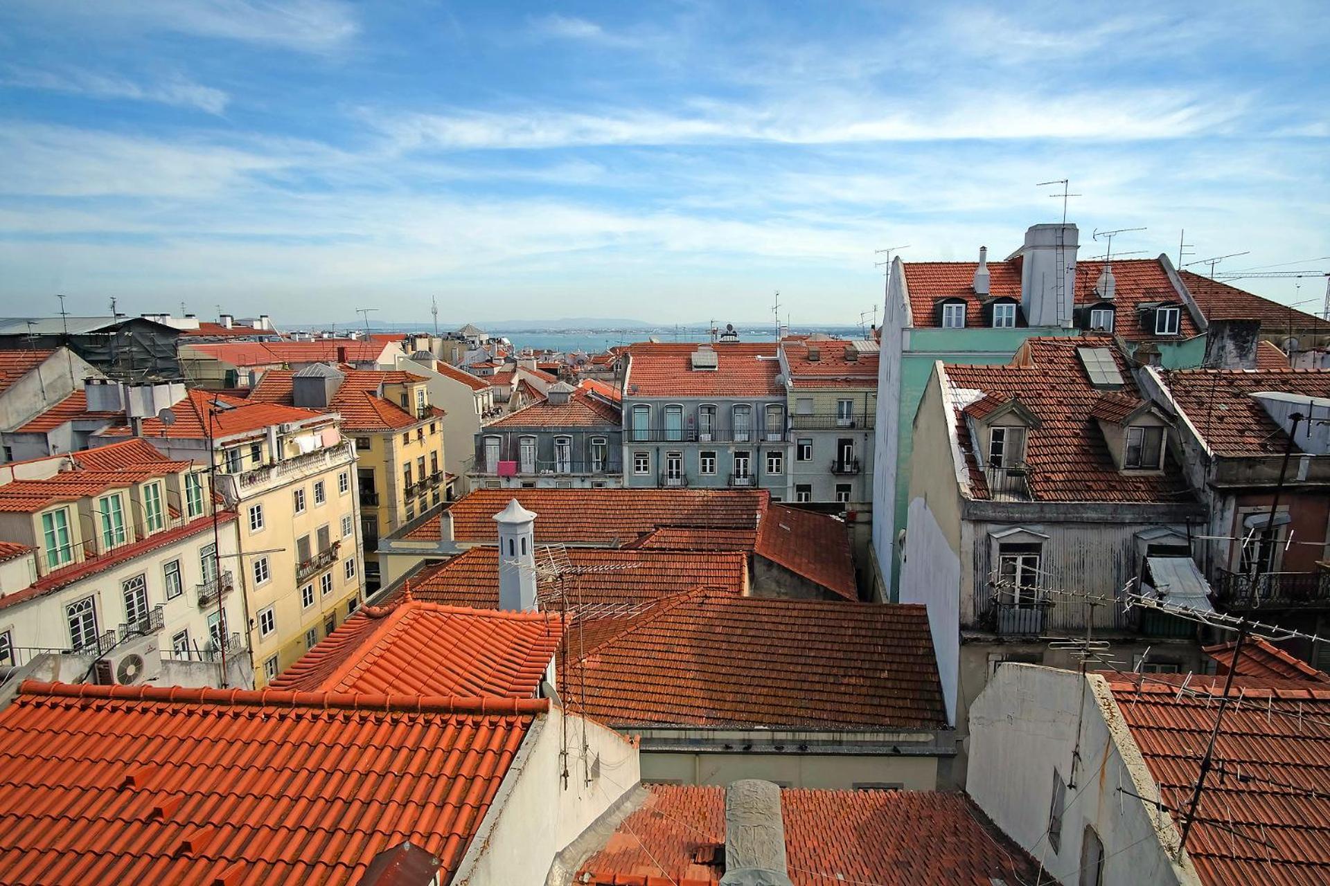 Bh4d With View Heart Of Bairro Alto * Bright 4d * 3+1 Br Apartment Lissabon